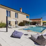 Mia Anima By Interhome Vodnjan